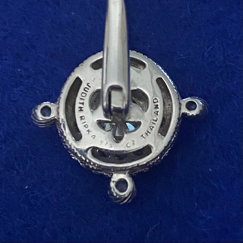 Judith Ripka diamonique drop earrings - Picture 4 of 6